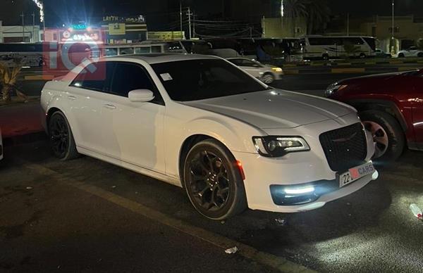 كرايسلر 300 2017 للبيع في العراق - البصرة